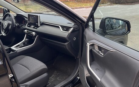 Toyota RAV4, 2020 год, 3 150 000 рублей, 11 фотография