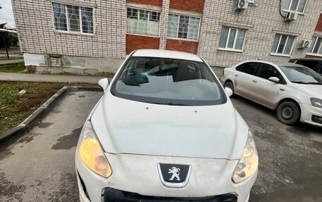 Peugeot 308 II, 2011 год, 155 000 рублей, 2 фотография