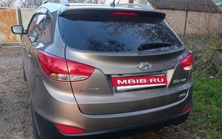 Hyundai Tucson III, 2012 год, 1 250 000 рублей, 2 фотография