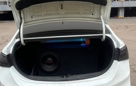 Hyundai Solaris II рестайлинг, 2018 год, 825 000 рублей, 5 фотография