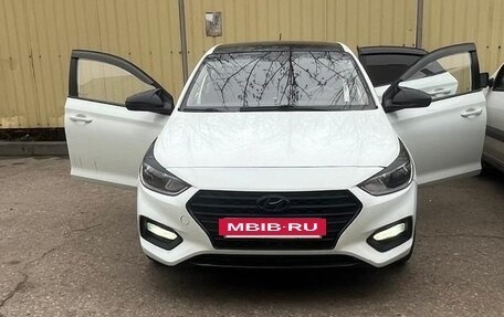 Hyundai Solaris II рестайлинг, 2018 год, 825 000 рублей, 12 фотография