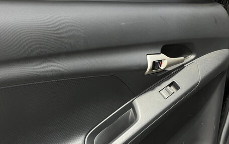 Toyota Matrix, 2008 год, 820 000 рублей, 11 фотография