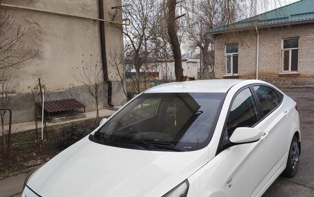Hyundai Solaris II рестайлинг, 2014 год, 1 150 000 рублей, 4 фотография