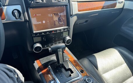 Volkswagen Touareg III, 2007 год, 1 349 000 рублей, 10 фотография