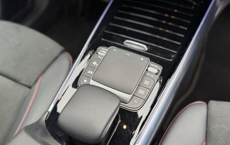 Mercedes-Benz GLA, 2022 год, 2 690 000 рублей, 14 фотография