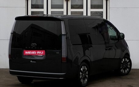 Hyundai Staria, 2023 год, 4 990 000 рублей, 2 фотография