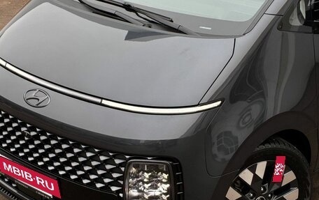 Hyundai Staria, 2023 год, 4 990 000 рублей, 4 фотография