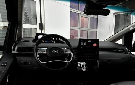 Hyundai Staria, 2023 год, 4 990 000 рублей, 7 фотография