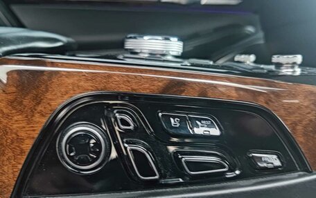 Genesis G90 I рестайлинг, 2017 год, 2 000 000 рублей, 13 фотография