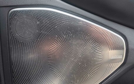 Genesis G90 I рестайлинг, 2017 год, 2 000 000 рублей, 18 фотография