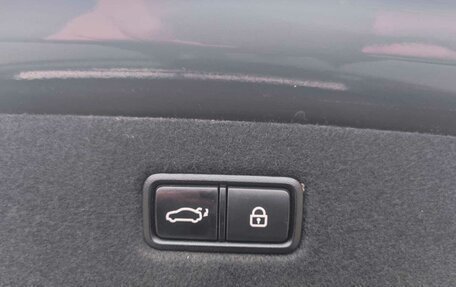 Genesis G90 I рестайлинг, 2017 год, 2 000 000 рублей, 19 фотография