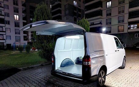 Volkswagen Transporter T5 рестайлинг, 2008 год, 890 000 рублей, 4 фотография