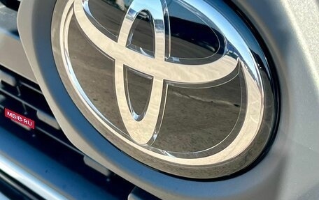 Toyota RAV4, 2025 год, 4 250 000 рублей, 10 фотография