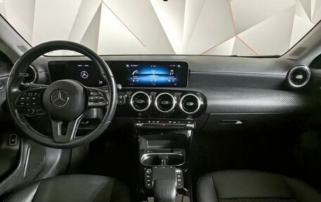 Mercedes-Benz CLA, 2020 год, 2 889 000 рублей, 10 фотография