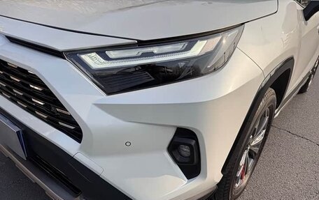 Toyota RAV4, 2025 год, 3 500 077 рублей, 4 фотография