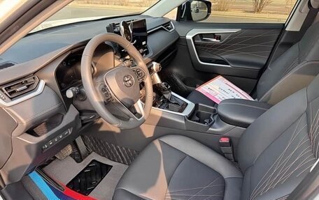 Toyota RAV4, 2025 год, 3 500 077 рублей, 11 фотография