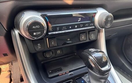 Toyota RAV4, 2025 год, 3 500 077 рублей, 17 фотография