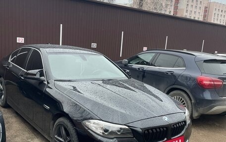 BMW 5 серия, 2014 год, 2 000 000 рублей, 3 фотография