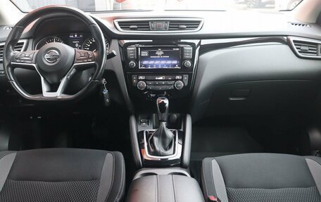 Nissan Qashqai, 2018 год, 1 899 000 рублей, 6 фотография