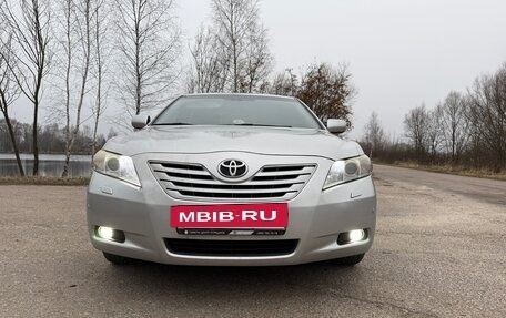 Toyota Camry, 2008 год, 1 000 000 рублей, 2 фотография