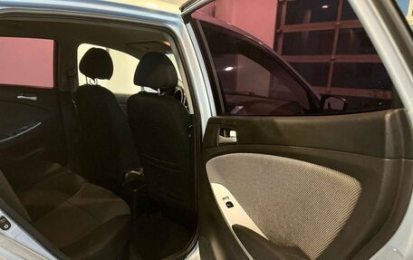 Hyundai Solaris II рестайлинг, 2012 год, 693 000 рублей, 17 фотография