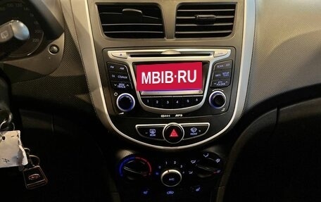 Hyundai Solaris II рестайлинг, 2012 год, 693 000 рублей, 13 фотография