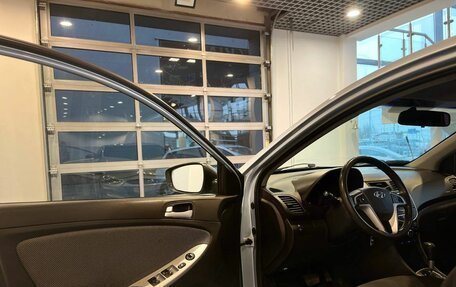 Hyundai Solaris II рестайлинг, 2012 год, 693 000 рублей, 21 фотография