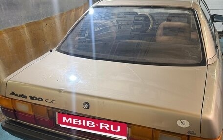 Audi 100, 1985 год, 90 000 рублей, 3 фотография