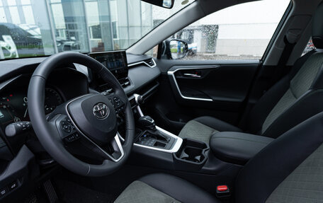 Toyota RAV4, 2025 год, 4 800 000 рублей, 26 фотография