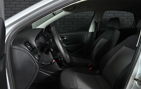 Volkswagen Polo VI (EU Market), 2012 год, 800 000 рублей, 10 фотография