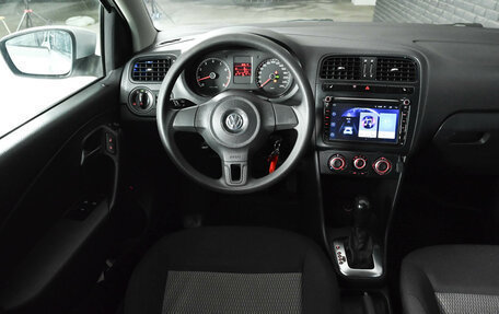 Volkswagen Polo VI (EU Market), 2012 год, 800 000 рублей, 12 фотография