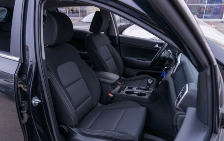 KIA Sportage IV рестайлинг, 2020 год, 2 569 000 рублей, 8 фотография