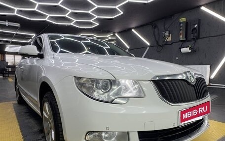 Skoda Superb III рестайлинг, 2012 год, 1 420 000 рублей, 1 фотография