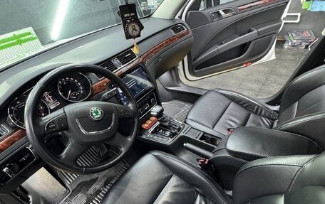 Skoda Superb III рестайлинг, 2012 год, 1 420 000 рублей, 10 фотография