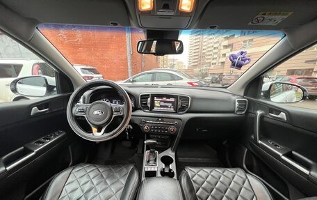 KIA Sportage IV рестайлинг, 2017 год, 2 000 000 рублей, 9 фотография