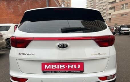 KIA Sportage IV рестайлинг, 2017 год, 2 000 000 рублей, 5 фотография