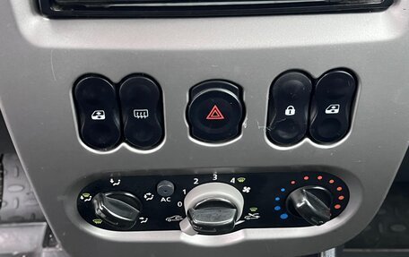 Renault Logan I, 2011 год, 450 000 рублей, 11 фотография