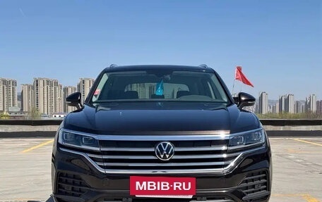 Volkswagen Touareg III, 2022 год, 6 000 855 рублей, 2 фотография