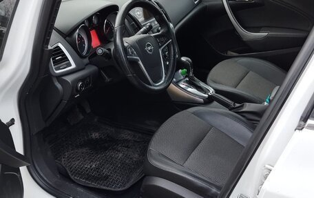 Opel Astra J, 2012 год, 569 000 рублей, 1 фотография