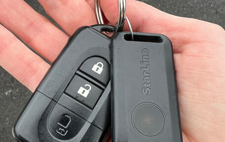 Nissan Tiida, 2011 год, 850 000 рублей, 7 фотография