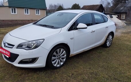 Opel Astra J, 2012 год, 569 000 рублей, 2 фотография