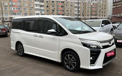 Toyota Voxy III, 2019 год, 2 500 000 рублей, 1 фотография