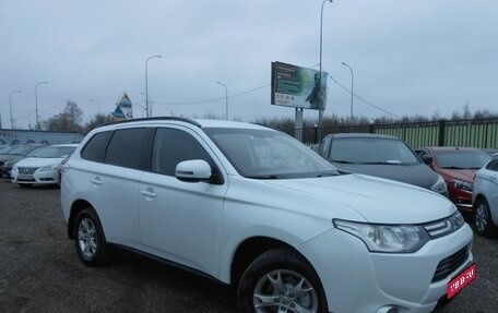Mitsubishi Outlander III рестайлинг 3, 2013 год, 1 298 000 рублей, 1 фотография