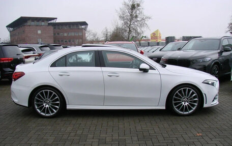 Mercedes-Benz A-Класс, 2022 год, 1 830 000 рублей, 6 фотография