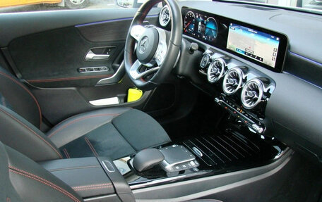 Mercedes-Benz A-Класс, 2022 год, 1 830 000 рублей, 12 фотография