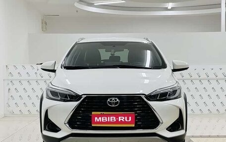 Toyota Yaris XP150 рестайлинг, 2022 год, 1 650 000 рублей, 1 фотография