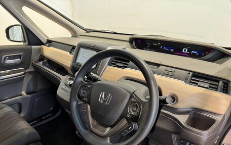 Honda Freed II, 2019 год, 1 500 000 рублей, 12 фотография