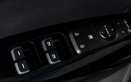 KIA Sportage IV рестайлинг, 2018 год, 2 290 000 рублей, 14 фотография