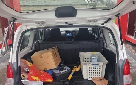 Toyota Succeed I рестайлинг, 2020 год, 1 385 000 рублей, 2 фотография