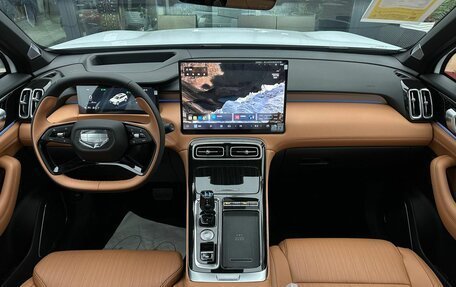 Geely Atlas, 2025 год, 2 960 000 рублей, 18 фотография